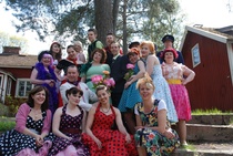 Laulavan hotellin näyttelijöitä